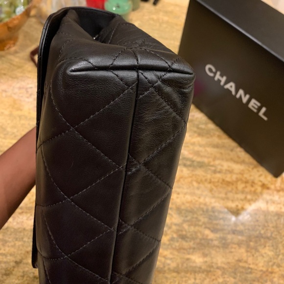 Chanel Flap Bag - Picture 3 of 16